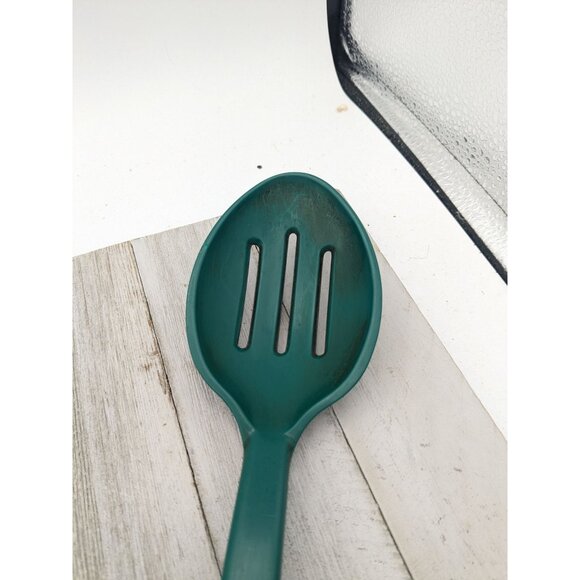 Vintage Ultratemp Slotted Serving Spoon Green Robinson - Picture 2 of 9